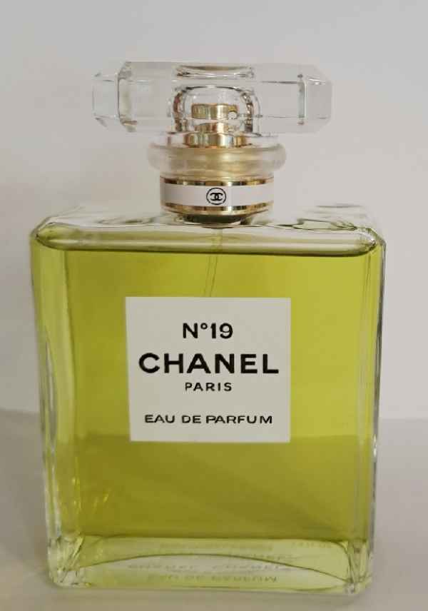 Chanel No.19 100 ml-Yr113.jpeg